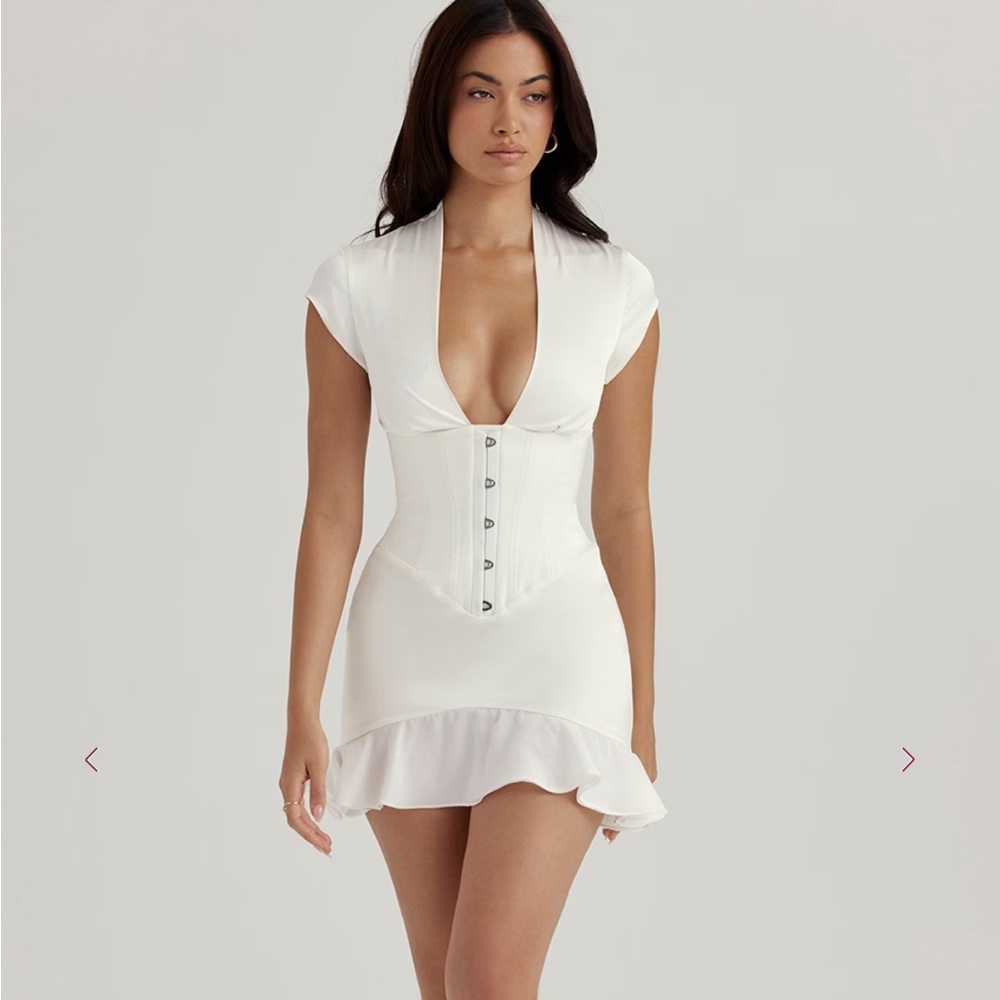 House of CB TIANNA
Ivory Ruffle Corset Dress